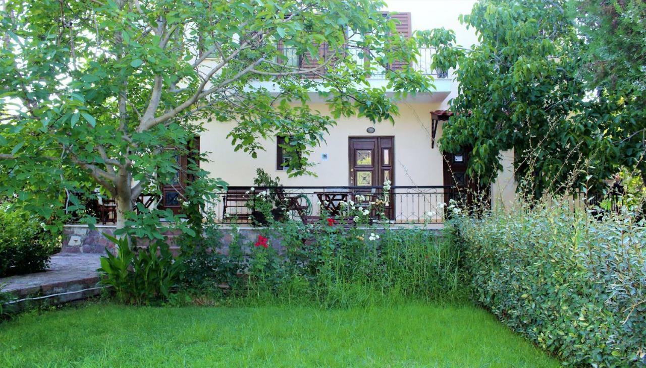Nadia Apartments Míthimna Kültér fotó