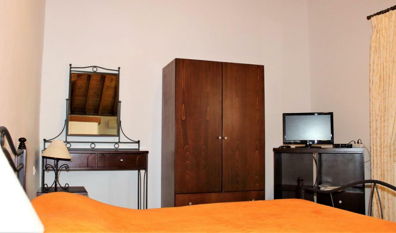 Nadia Apartments Míthimna Kültér fotó